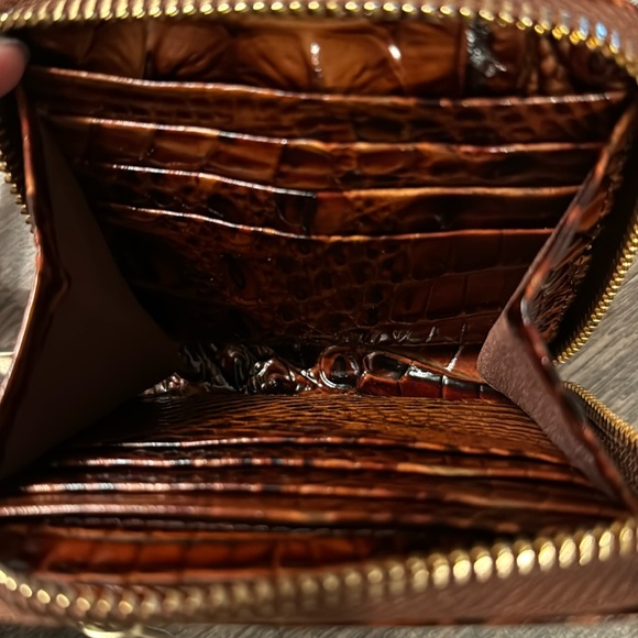 NWOT Brahmin Pecan Mini Suri Croc Wallet - Picture 5 of 5